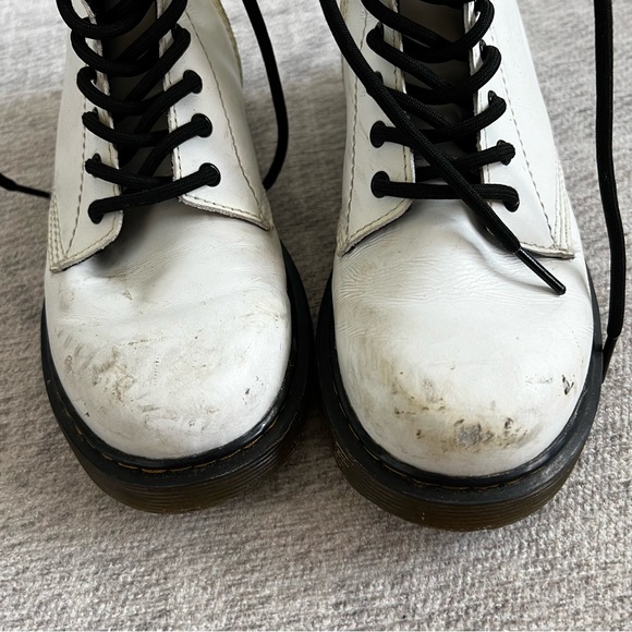Dr. Martens 1460 J Girl’s White Ankle High Combat Boots Sz 3 - Picture 10 of 12
